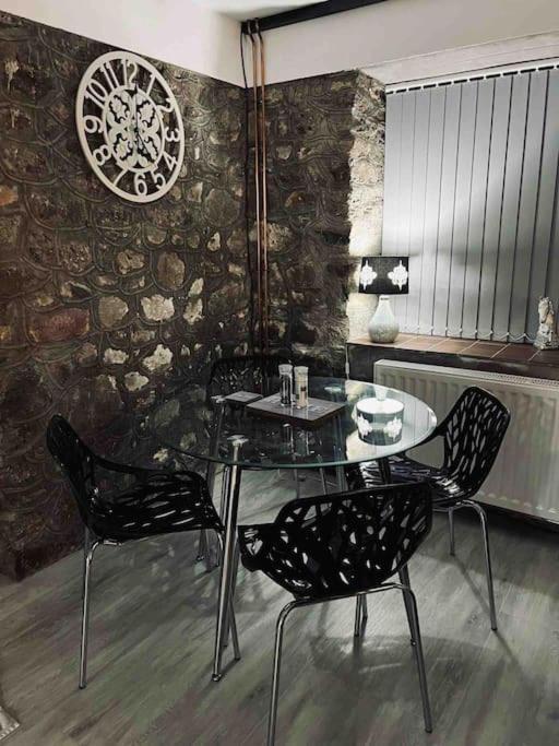Beautiful Renovated Former Coach House Llandeilo Kültér fotó